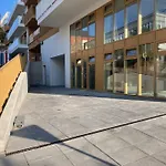 Komfortny A407 V Centre Nr - Parkovanie Zdarma - Bez Kuchyne Apartman