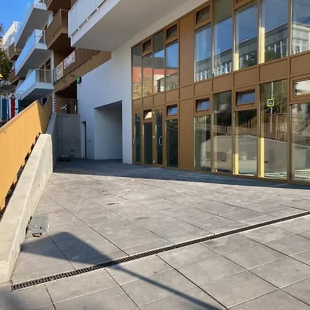 Komfortny A407 V Centre Nr - Parkovanie Zdarma - Bez Kuchyne Apartman