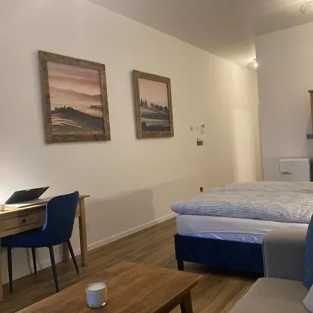 Komfortny A407 V Centre Nr, Bez Kuchyne, Parkovisko Zdarma Nitra