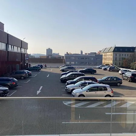 Komfortny A407 V Centre Nr - Parkovanie Zdarma - Bez Kuchyne Apartman *