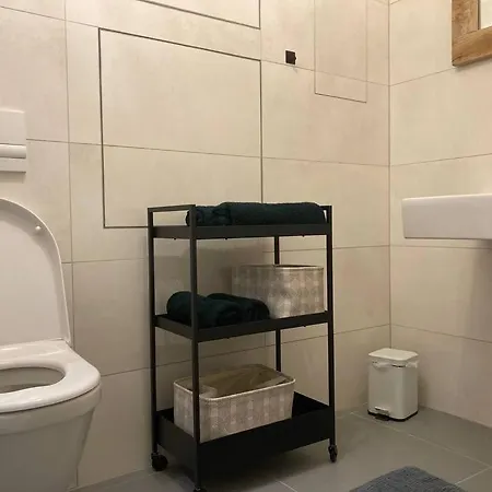 Komfortny A407 V Centre Nr, Bez Kuchyne, Parkovisko Zdarma Apartmán *
