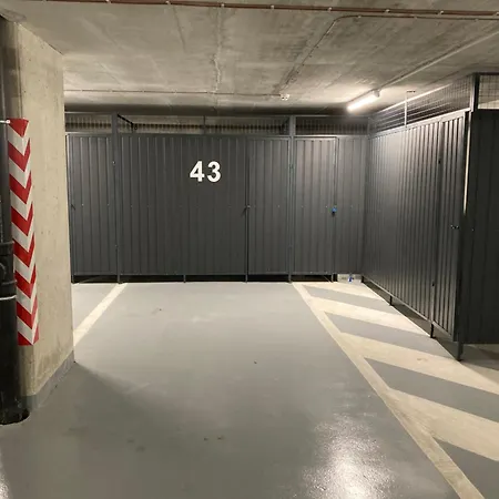 Apartmán Komfortny A407 V Centre Nr, Bez Kuchyne, Parkovisko Zdarma Nitra