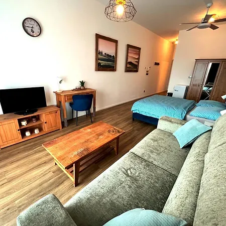 Komfortny A407 V Centre Nr - Parkovanie Zdarma - Bez Kuchyne Apartman