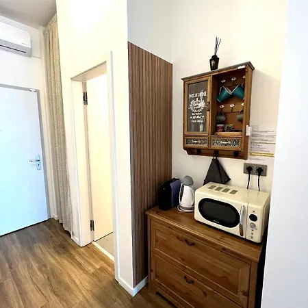 Komfortny A407 V Centre Nr - Parkovanie Zdarma - Bez Kuchyne Apartman *